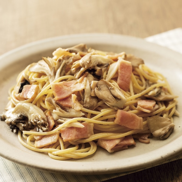 きのことベーコンの和風パスタ パパッと味噌パウダー 神州一味噌